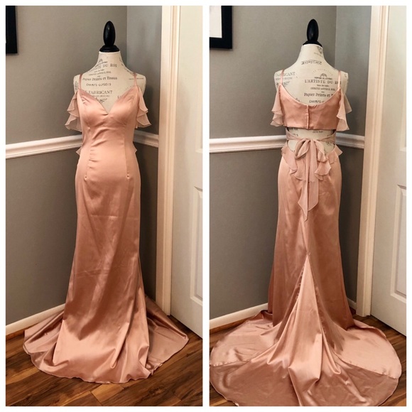 Sherri Hill Dresses & Skirts - NEW SHERRI HILL BLUSH SATIN CHIFFON BALLGOWN